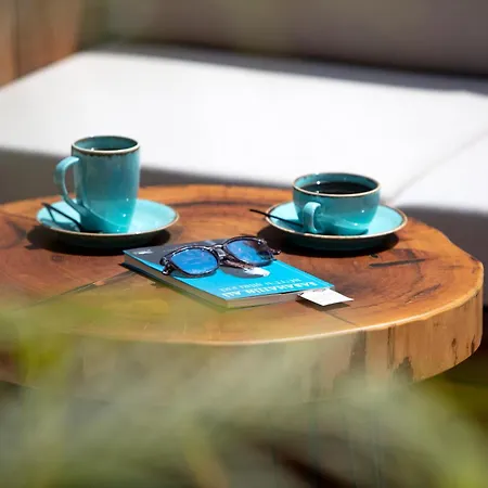 Mellow Blue فندق *