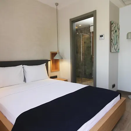 Hotel Mellow Blue